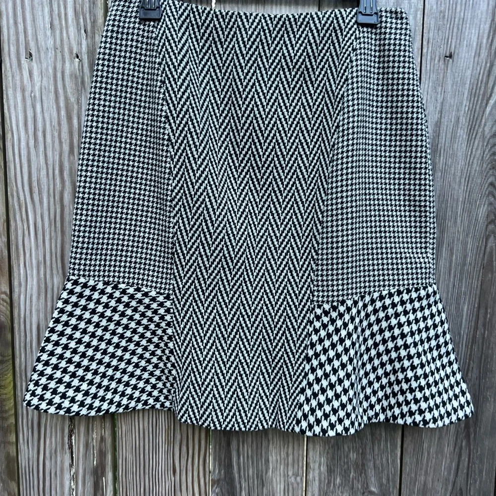ANN TAYLOR Houndstooth Lined Trumpet Skirt Women’s 6